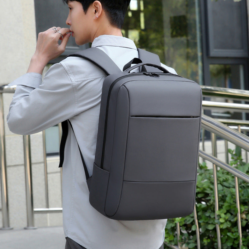 Eleganter Laptop-Rucksack mit durchdachtem Innenleben und ergonomischem Design Skanto