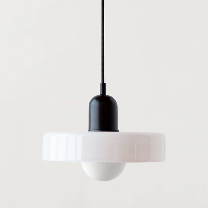 Skanto | Bauhaus Pendelleuchte aus farbigem Glas mit verstellbarer Aufhängung