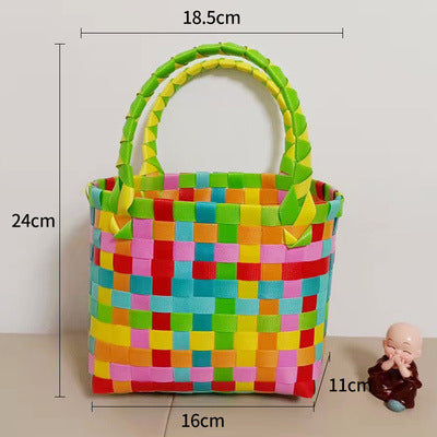 Handgemachte Korbtasche im Karodesign Skanto