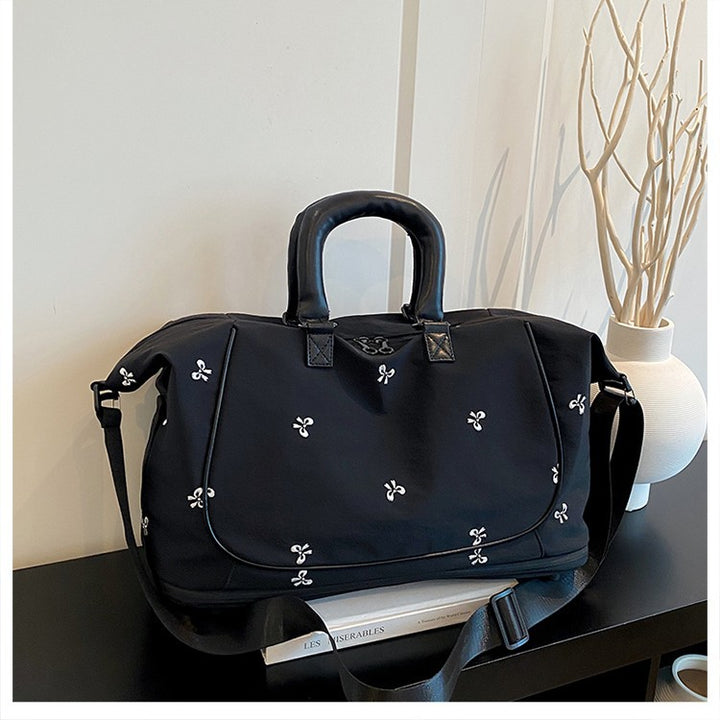 Sportliche Schultertasche Skanto