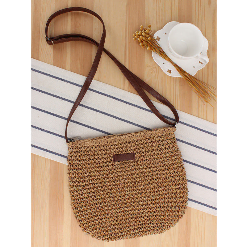 Schultertasche aus gewebtem Naturmaterial mit abnehmbarem Lederriemen Skanto
