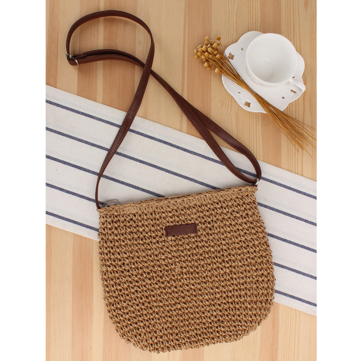 Schultertasche aus gewebtem Naturmaterial mit abnehmbarem Lederriemen Skanto