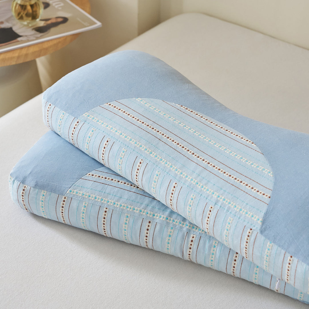 Ergonomisches Kissen mit feiner Musterstruktur Skanto