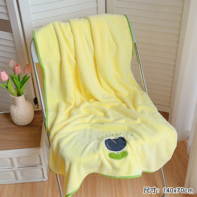 Kuscheldecke mit fröhlichem Pflanzenmotiv Skanto