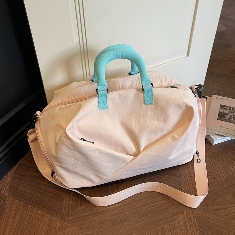 Stylischer Koffer mit ergonomischem Design Skanto