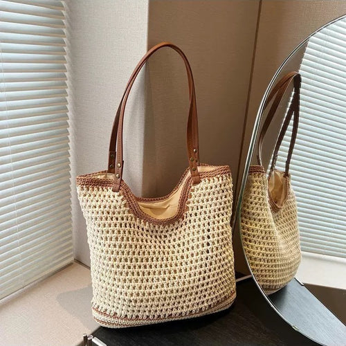 Geflochtene Strandtasche mit Leder-Schulterriemen Skanto