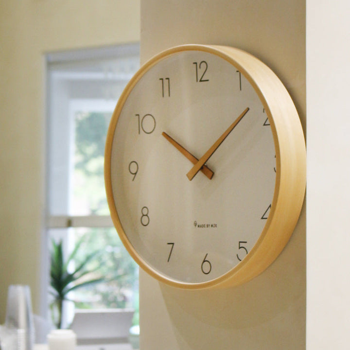 Skanto | Nordische Minimalistische Geräuschlose Wanduhr aus Holz