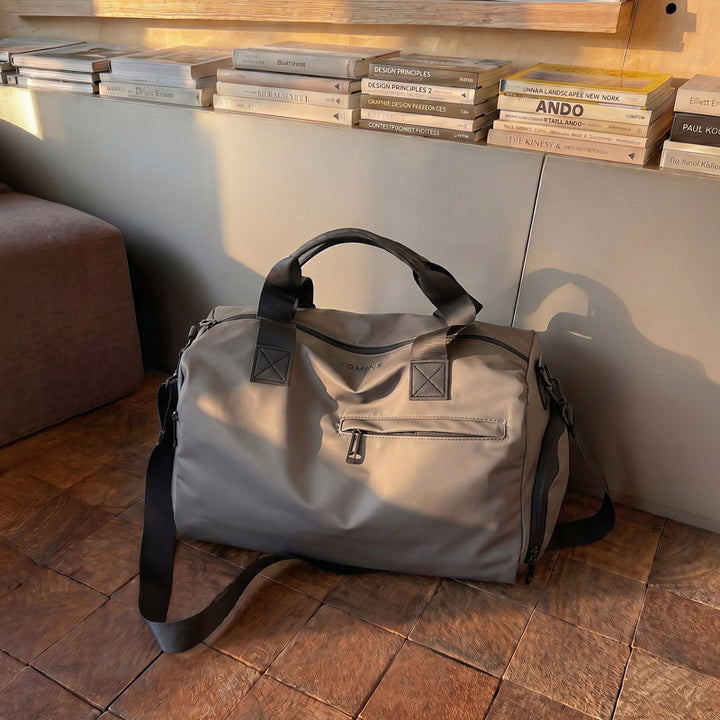 Großvolumige Sport-Reisetasche mit wasserabweisendem Material Skanto