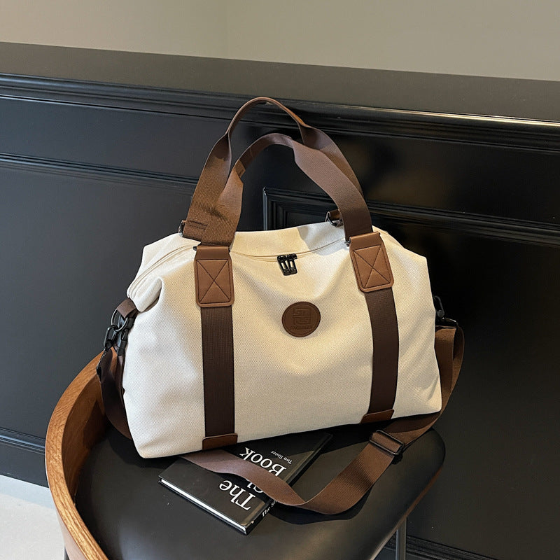 Sportliche Reisetasche mit mehreren Fächern und verstellbarem Schultergurt Skanto