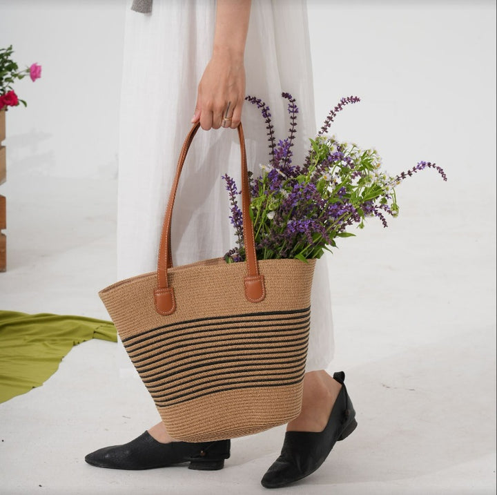Stroh-Handtasche mit strukturierten Akzenten Skanto