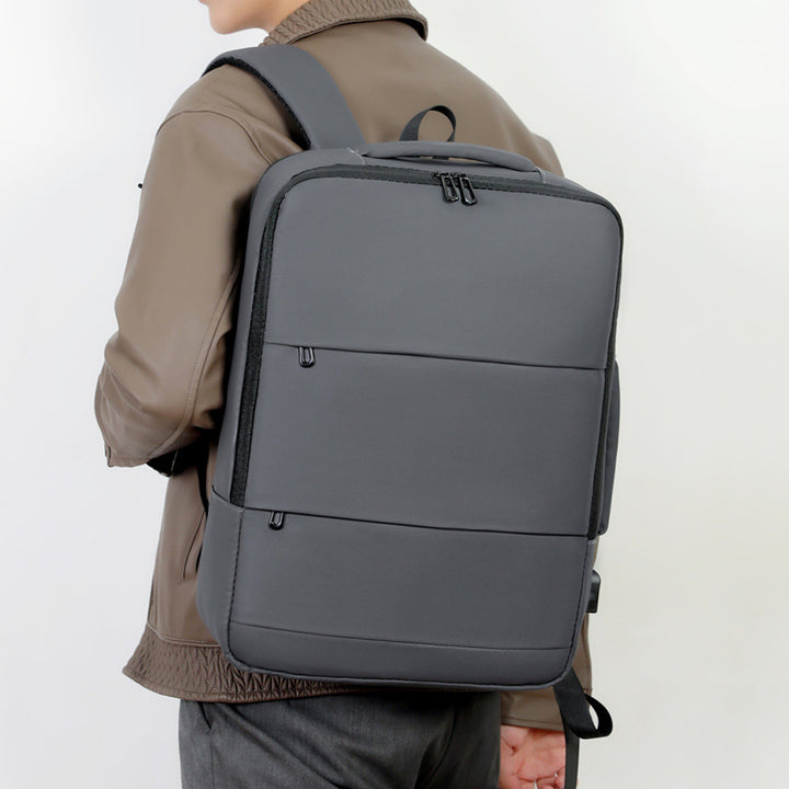 Moderner Laptop-Rucksack mit praktischem USB-Anschluss und innovativem Fächersystem Skanto