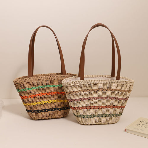 Trendige Strohtasche mit farbigen Details Skanto