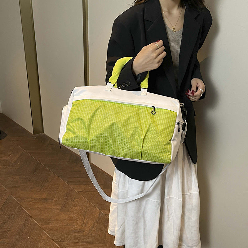 Sportliche Schultertasche mit verstellbarem Schultergurt Skanto