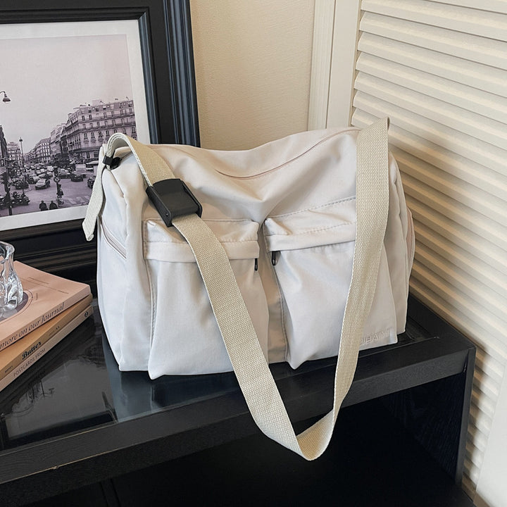 Praktische Outdoor-Reisetasche mit mehreren Fächern Skanto