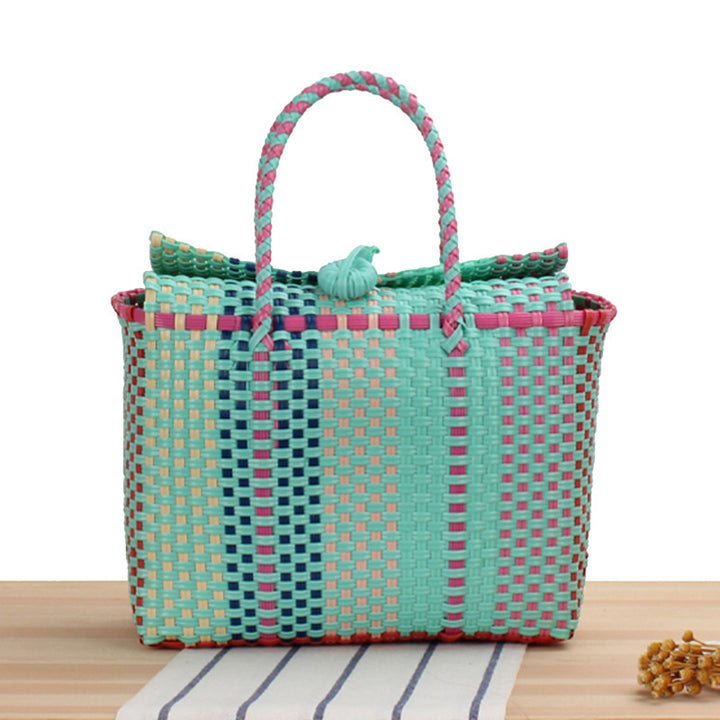 Trendiger Shopper aus handgewebtem Material mit verspielten Details Skanto