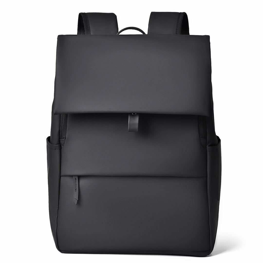Hochwertiger Rucksack mit innovativem Rolltop-Verschluss und praktischen Außentaschen Skanto