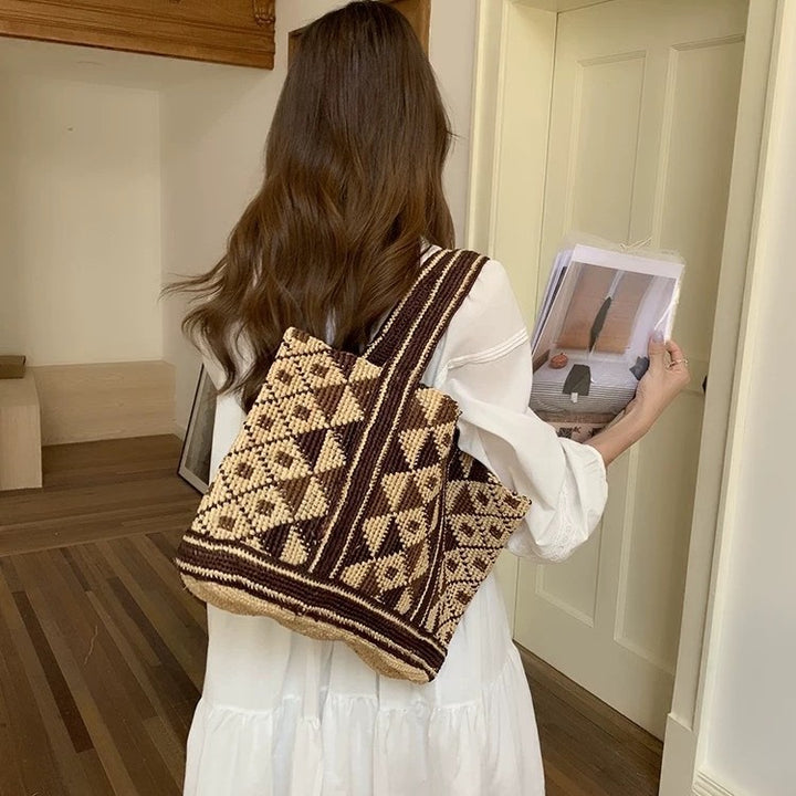 Moderne und praktische Strohtasche Skanto