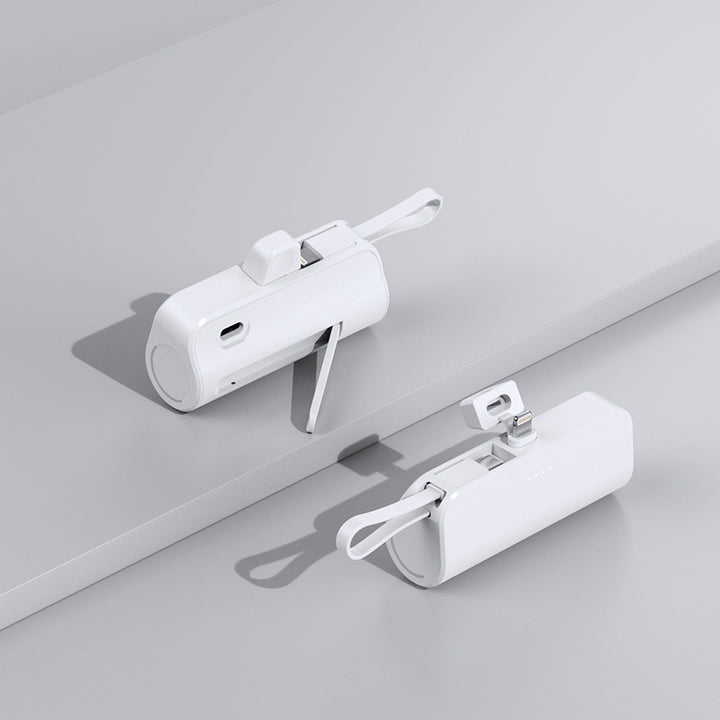 Kompakte Powerbank mit integriertem Ladeanschluss Skanto