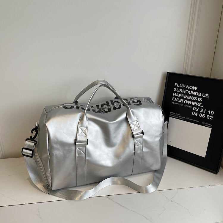 Sportliche Reisetasche mit robustem Design und verstellbarem Schultergurt Skanto