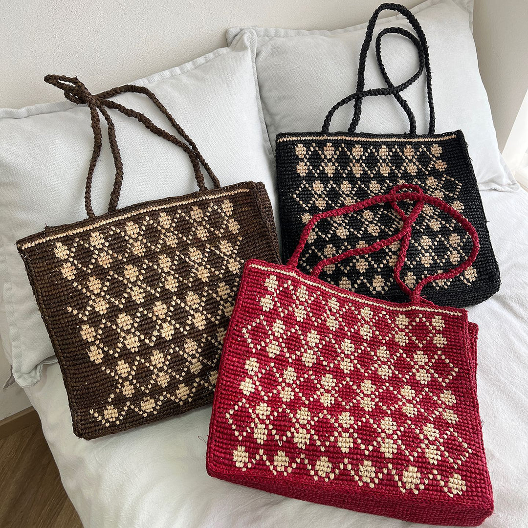 Handgemachte Stricktasche mit Blumenmuster Skanto