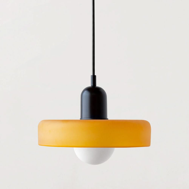 Skanto | Bauhaus Pendelleuchte aus farbigem Glas mit verstellbarer Aufhängung