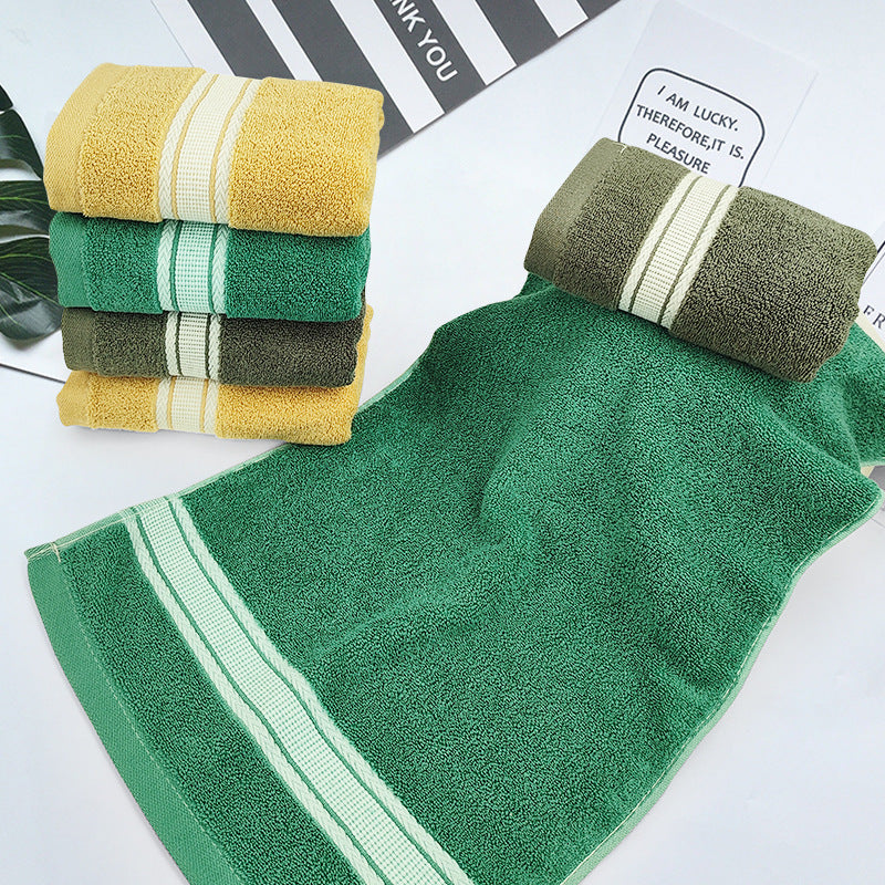 Hochwertiges Frottee-Badetuch mit eleganter Bordüre. Skanto