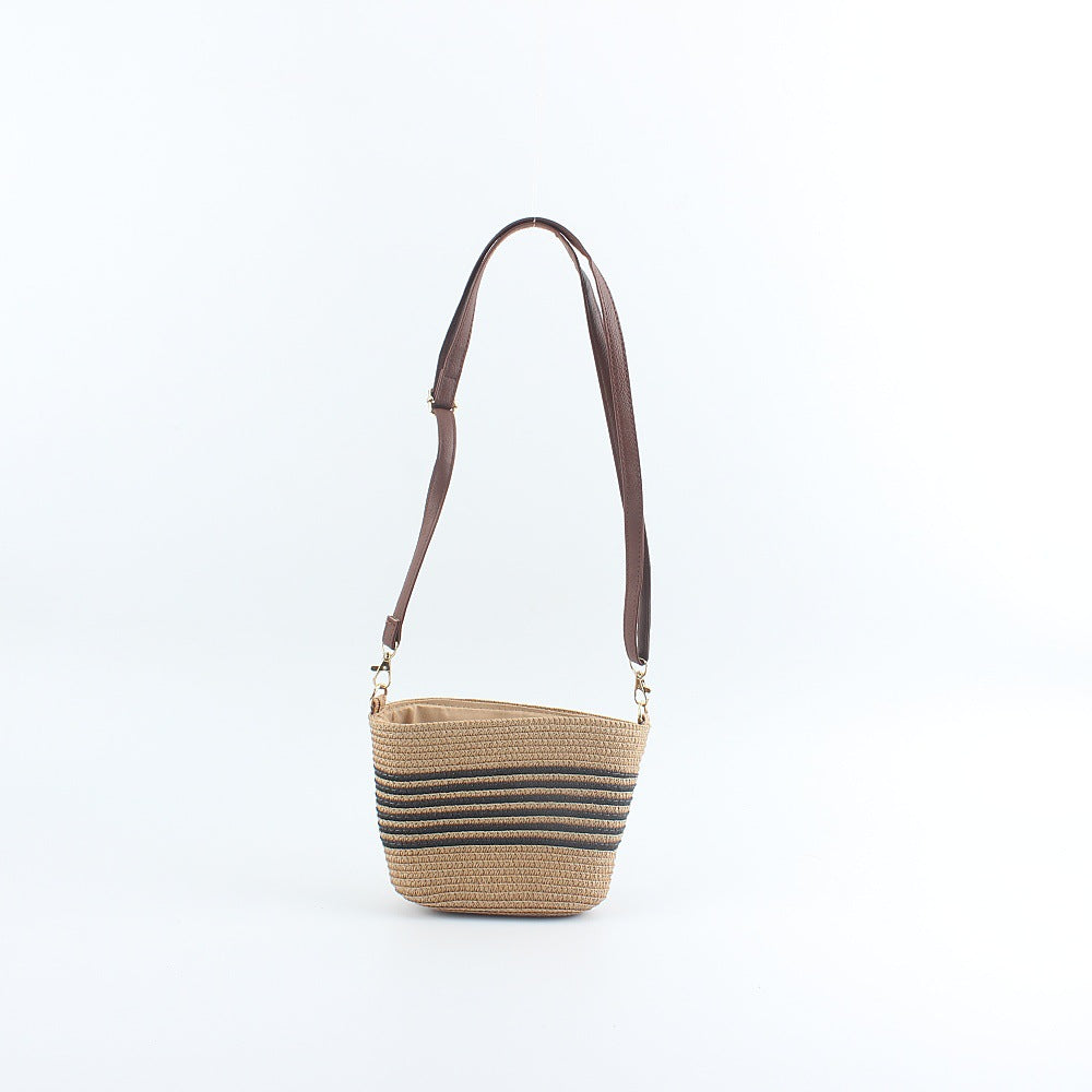Schultertasche mit verstellbarem Riemen und strukturiertem Design Skanto