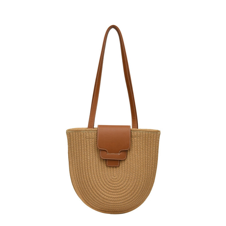 Moderne und handgefertigte Korbtasche mit Leder-Details Skanto