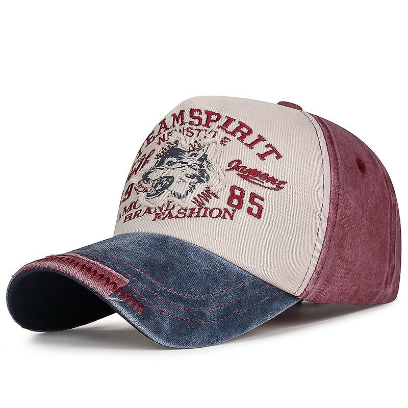 Vintage-inspirierter bestickter Wolf-Hoodie für Herren Skanto