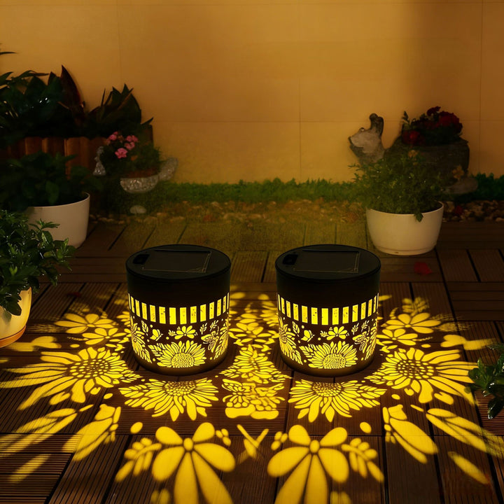 Solar-Projektor-Gartenleuchte mit dekorativem Blumenmuster und Dämmerungssensor Skanto
