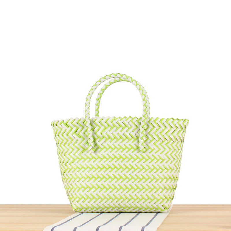 Tragetasche aus handgewebtem Naturmaterial mit geflochtenem Design Skanto