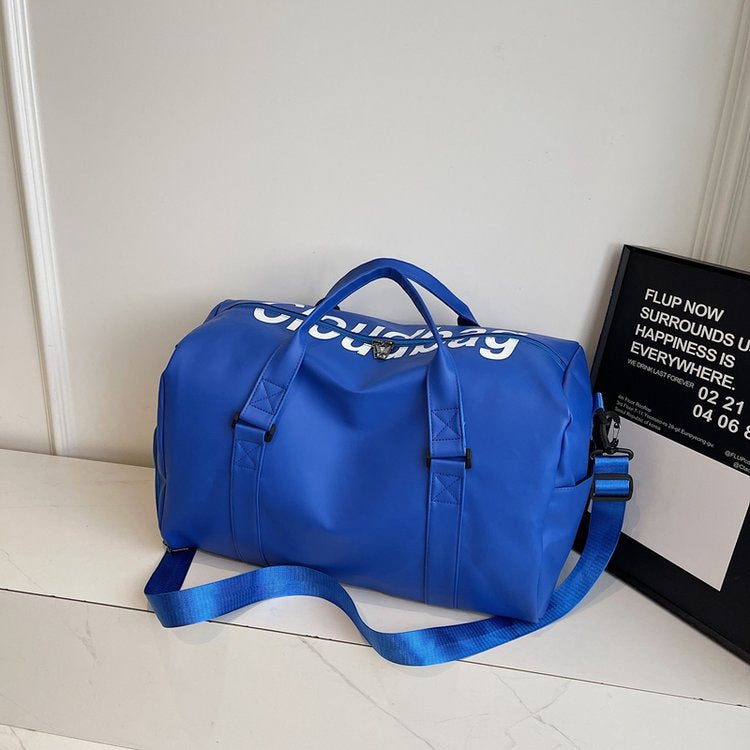 Sportliche Reisetasche mit robustem Design und verstellbarem Schultergurt Skanto