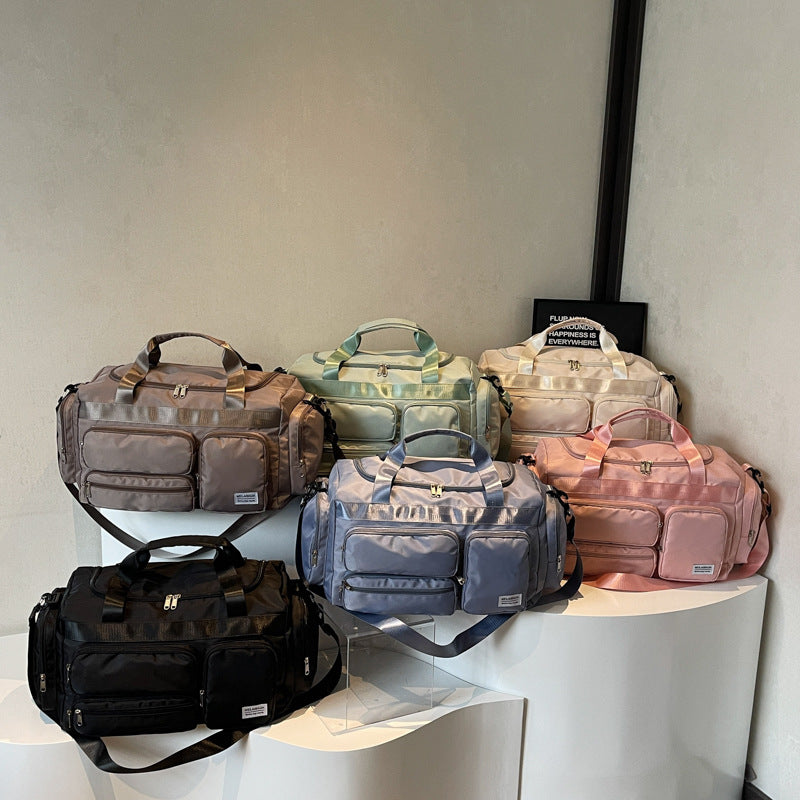 Multifunktionale Reisetasche mit schrägen Öffnungen Skanto