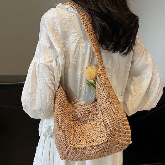 Makramee-Schultertasche mit künstlerischem Design Skanto