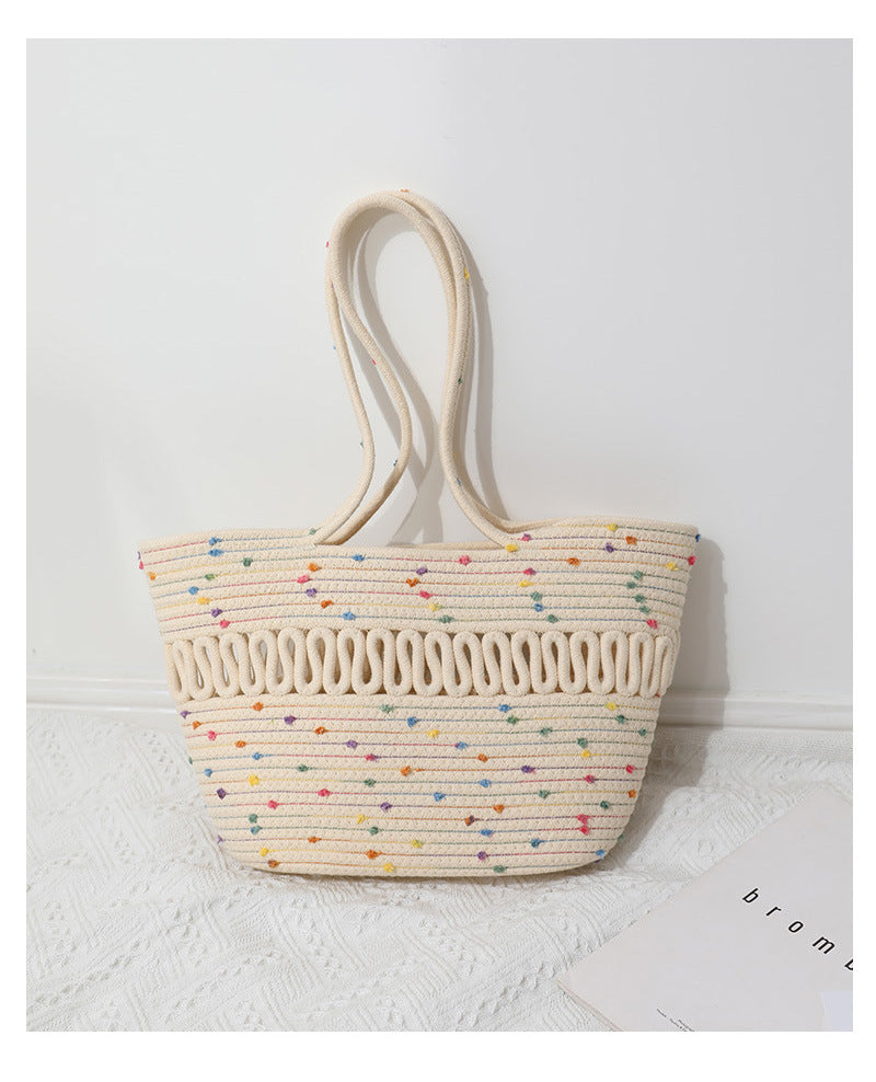 Elegante handgemachte Strandtasche mit feinem Flechtmuster Skanto