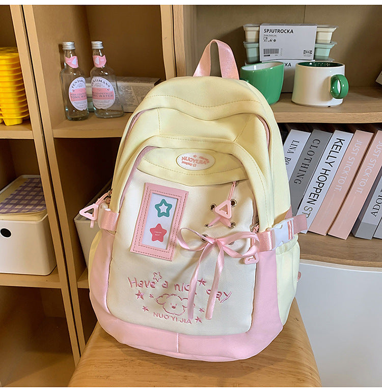 Niedlicher Schulrucksack im Charakter-Design