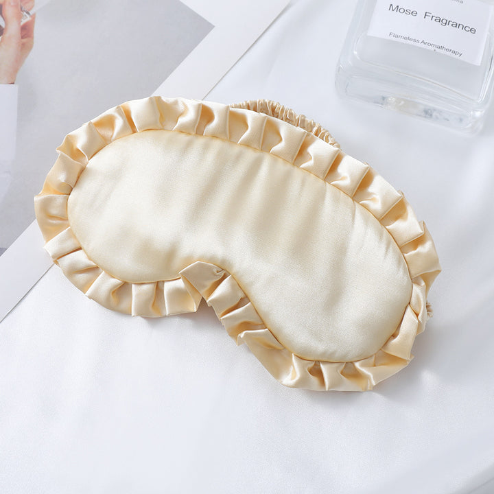 Satin-glänzende Augenmaske für Damen mit ergonomischer Kontur, Rüschenrand und weicher Polsterung Skanto