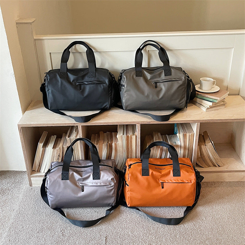 Großvolumige Sport-Reisetasche mit wasserabweisendem Material Skanto