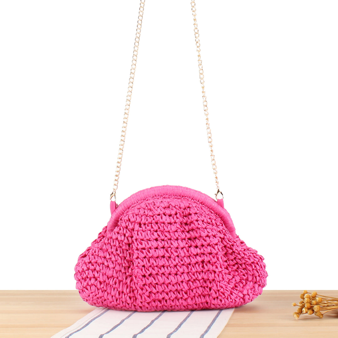 Schultertasche aus handgefertigten Naturfasern mit eleganter Kettenverzierung Skanto
