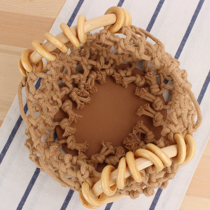 Tragetasche mit handgeknüpftem Netzdesign und Holzgriff Skanto