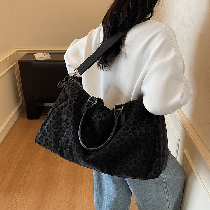 Moderne Reisetasche mit bequemen Griffen Skanto