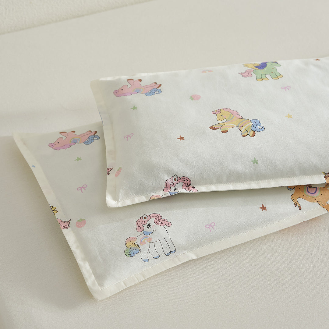 Skanto Kinderkissen mit niedlichem Einhorn-Motiv Skanto