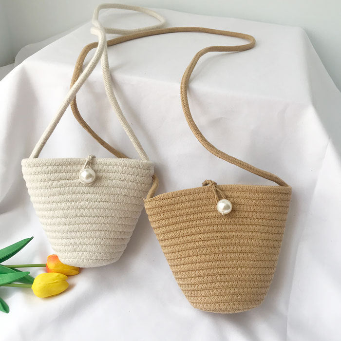 Elegante Handtasche mit Perlenverschluss Skanto