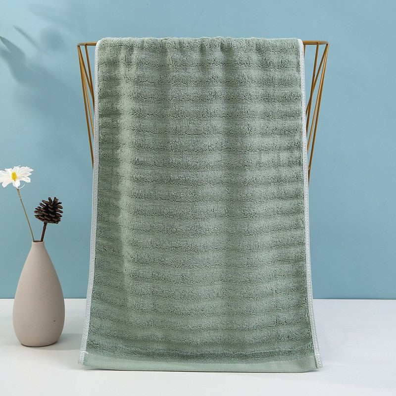 Hochwertiges Frottee-Badetuch mit eleganter Textur Skanto