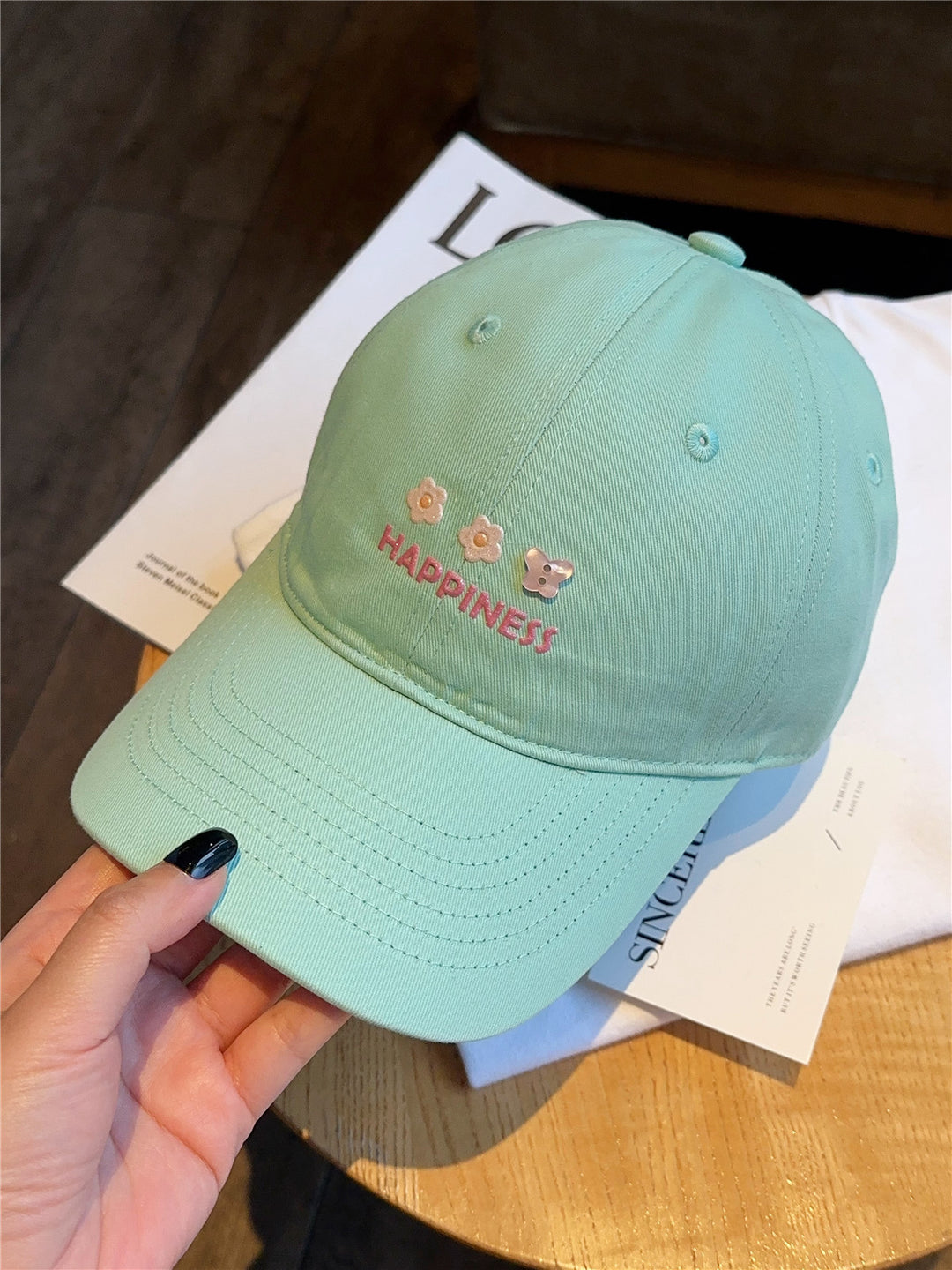 Bestickte Baseballkappe für Damen mit Glücksmotiv Skanto