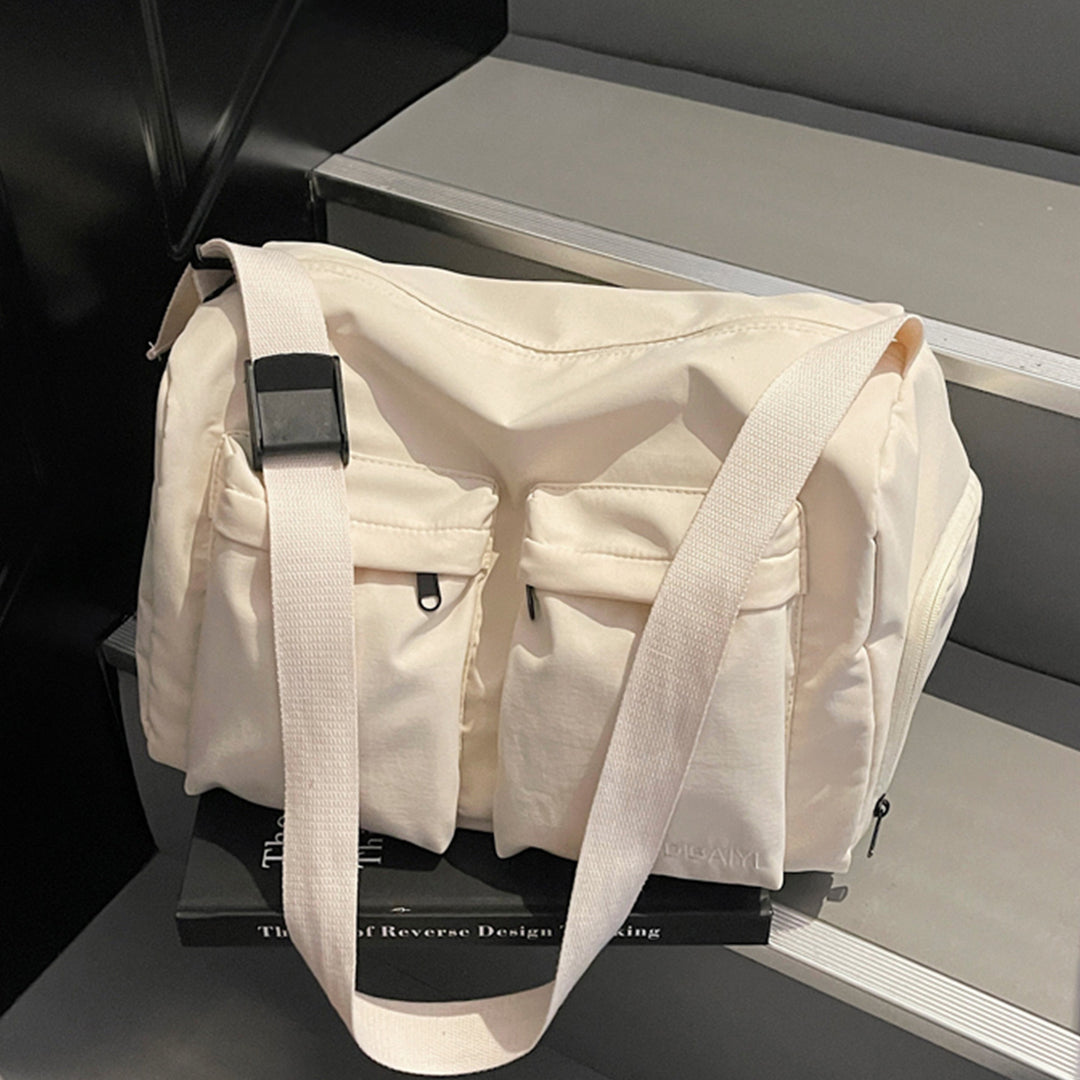 Praktische Outdoor-Reisetasche mit mehreren Fächern Skanto