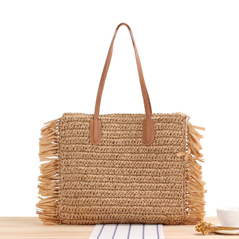 Strandtasche mit Fransen-Design aus Naturgeflecht Skanto