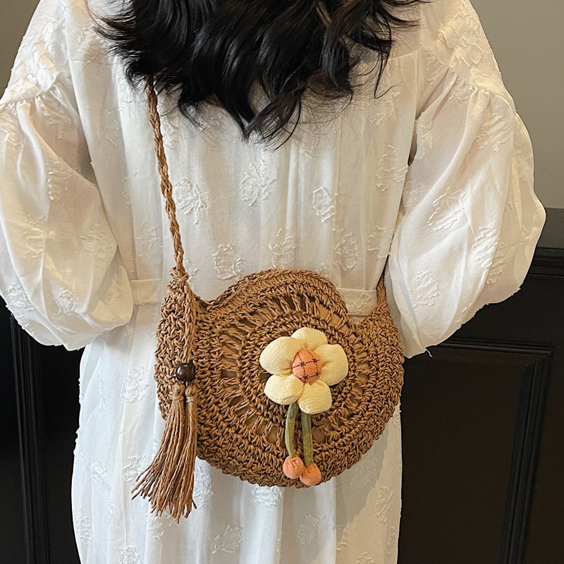 Handgeknüpfte blumenförmige Tasche Skanto