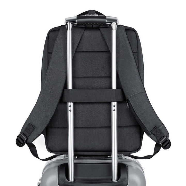 Laptop-Rucksack mit futuristischem Design und integriertem Stauraum Skanto