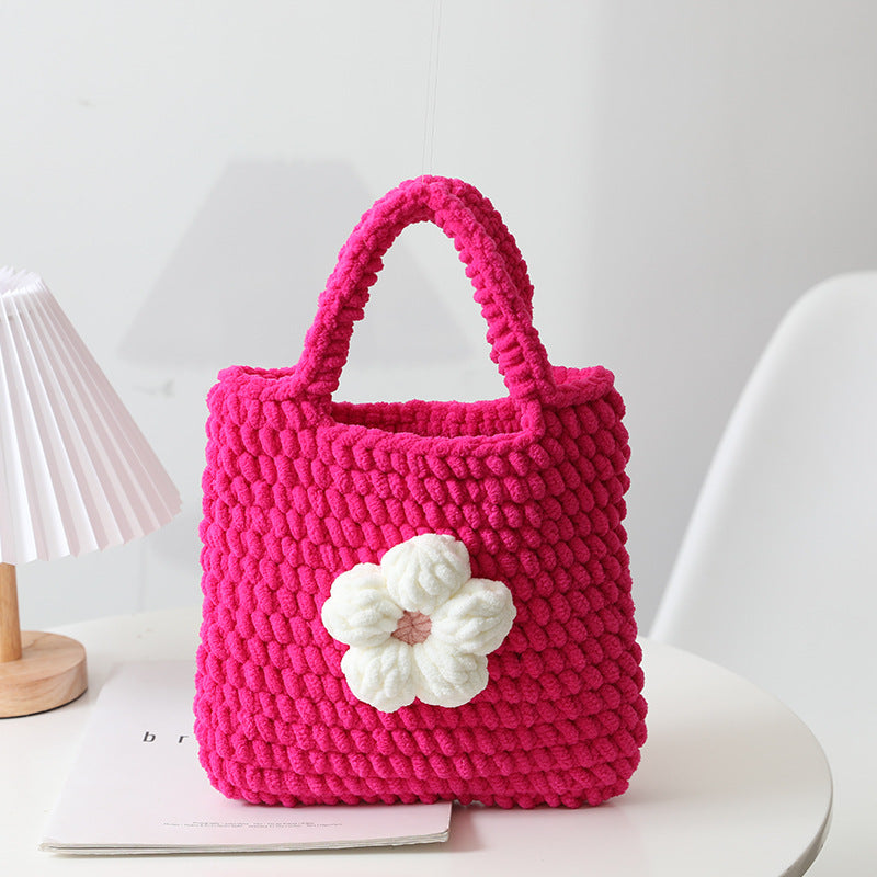 Handgefertigte Baumwolltasche mit Blumenapplikation Skanto